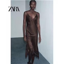 Женское атласное платье комбинация  с асимметричным разрезом спереди, кружевной отделкой и V-образным вырезом (2 цвета)  ЗАР*А