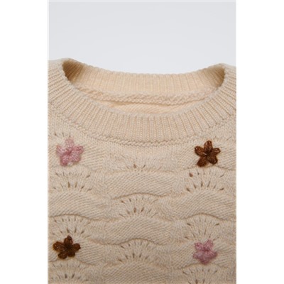 KNIT COLLAR WITH FLORAL EMBROIDERY