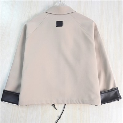 Женская элегантная изысканная куртка  с застежкой-молнией