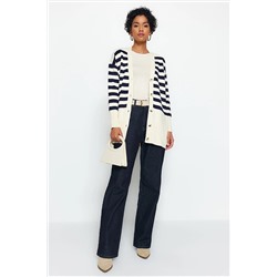 TRENDYOL MODEST Taş Lacivert V Yaka Çizgili Triko Hırka TCTAW24TH00034