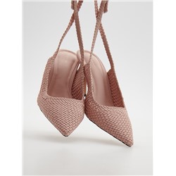 Pumps mit Latino-Absatz