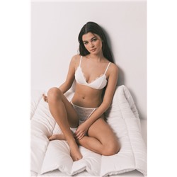 Tanga encaje floral blanco