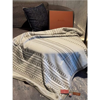 Теплый плед /покрывало из смесовой шерсти   Lor*o Pian*a