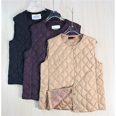 Женский лёгкий стеганый жилет