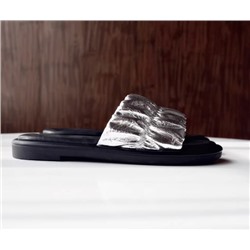 Серебряные облачные шлепанцы с мягкой подошвой