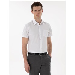 Beyaz Basic Regular Fit Kısa Kollu Cepli Gömlek