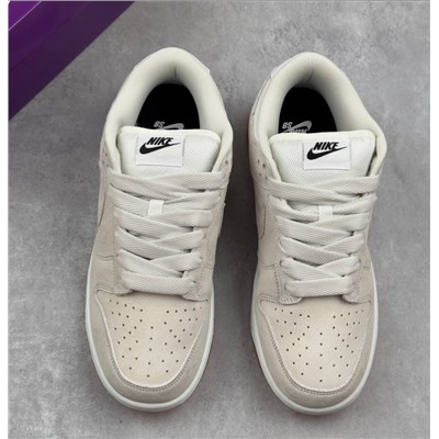 Nike SB Dunk Low PRO B