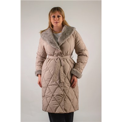 Стеганое пальто с меховой отделкой арт. 23153