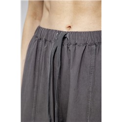 Серые брюки с резами