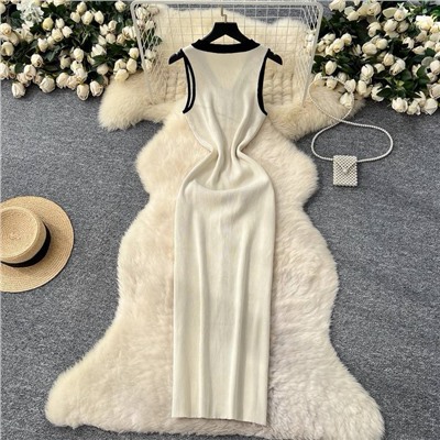 Трикотажное платье с контрастной окантовкой  6 цветов