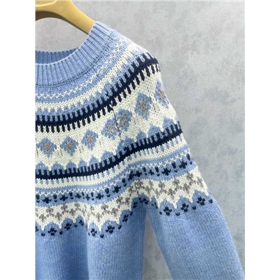 Женский свитер Mi*uMi*u в красивом небесно голубом цвете