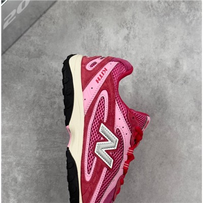 New Balance 204L