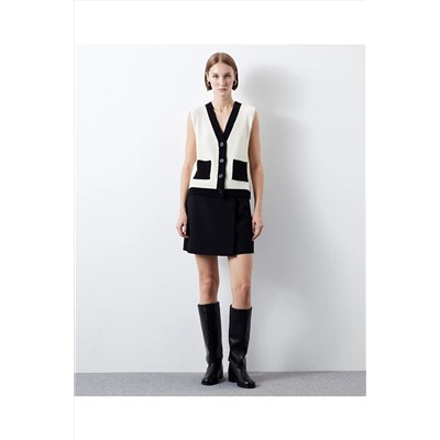 İpekyolColorblock triko yelek
