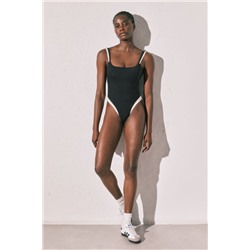 Bañador color block B&W espalda descubierta