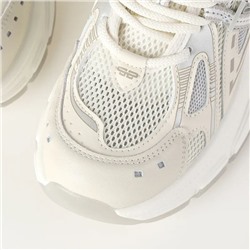 Лёгкие кроссовки