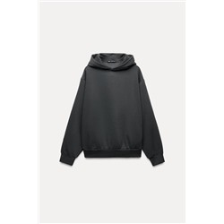 HOODIE WITH POCKETS