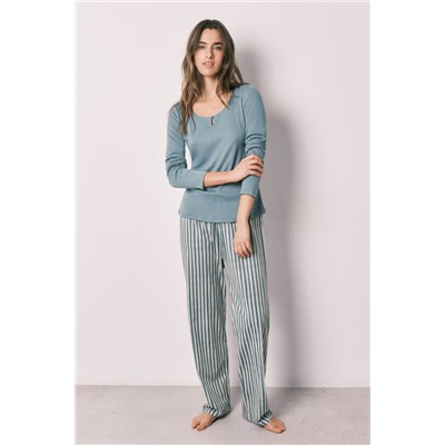 Pijama largo verde estampado rayas