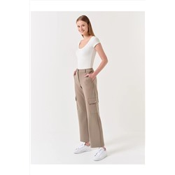 Jimmy Key Vizon Bol Kesim Normal Paça Kargo Cepli Yüksek Bel Pantolon 23SP010001