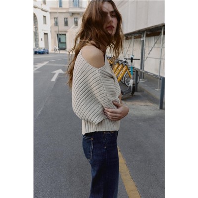 ASYMMETRIC WOOL TOP WITH BELT