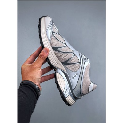 Salomon XT-WHISPERVoid