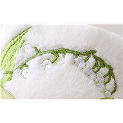 Полотенце в подарочной упаковке с вышивкой тюльпанов ( набор 2 уп)