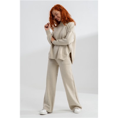 84504 Костюм женский