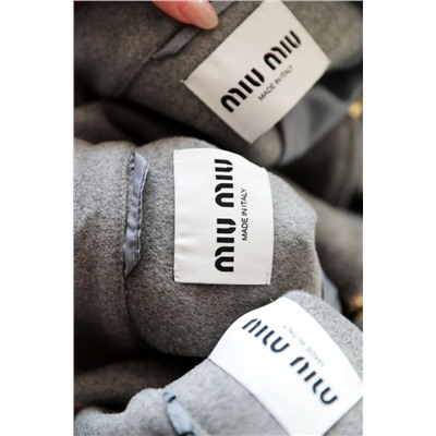 Женский шерстяной джемпер на молнии  MiuMi*u