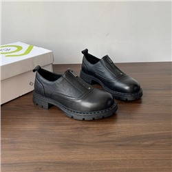 Женские кожаные туфли