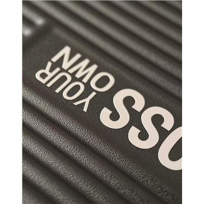 Чемодан на колёсах с алюминиевым каркасом БОС*С