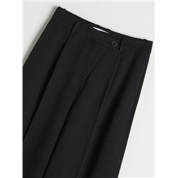 Elegante Hose mit Bügelfalte