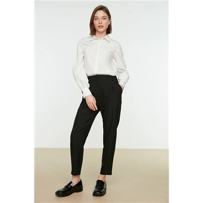 TRENDYOL MODEST Siyah Yüksek Bel Kemer Detaylı Pileli Dokuma Pantolon TCTSS22TP0008