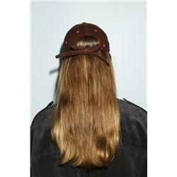 GORRA PANA BORDADOS CORAZÓN