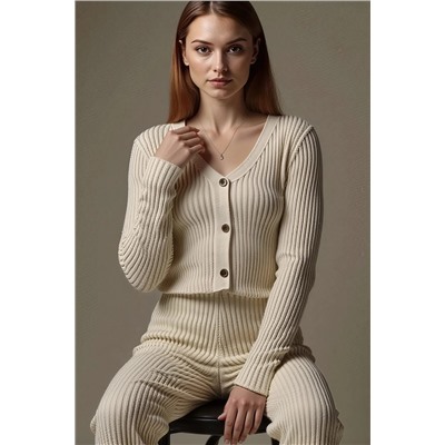 Костюм вязаный теплый с брюками и кофтой #7