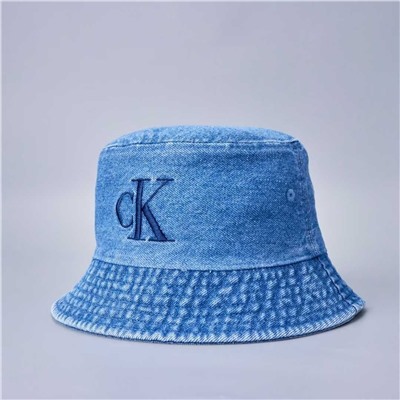 Джинсовая рыбацкая шляпа с вышитыми буквами СК