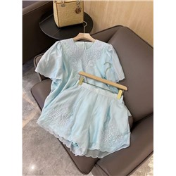 Распродажа костюм