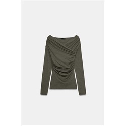 TOP DRAPEADO ESCOTE CRUZADO