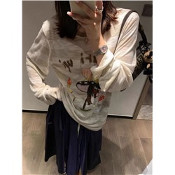 Тонкий женский лонгслив с очень смешным принтом