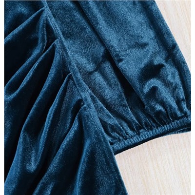 Женское платье из бархата