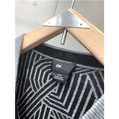 Мужской вязаный пуловер  ДКН*АЙ