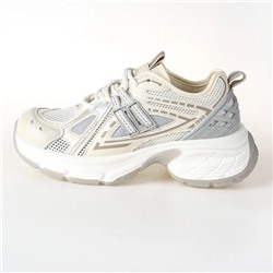 Лёгкие кроссовки