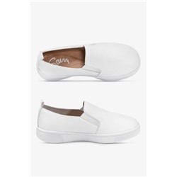 Savvy Women's Vanna Slip Resistant Slip-on Shoe