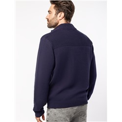 Свитер крупной вязки с застежкой на крупные кнопки