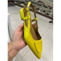 Готовые серии Натуральная замша Перфорация Без подклада В размер Без молнии Легко обуваются  Подъём хороший