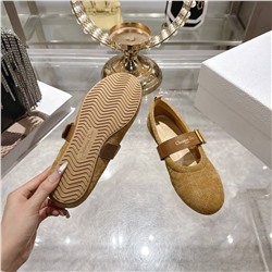 Туфли с ремешком на плоской подошве ДИО*Р