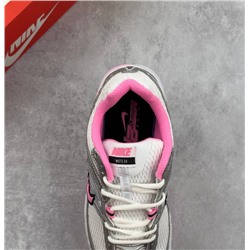 Nik*e Air max MOTO 2K