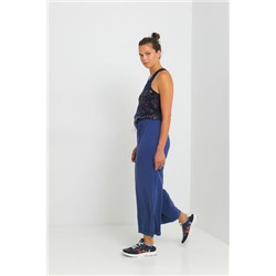 Pantalón cropped pata ancha