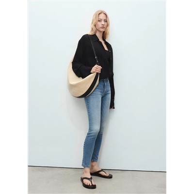 Jeans skinny tiro medio