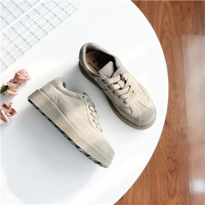 Женские замшевые кроссовки