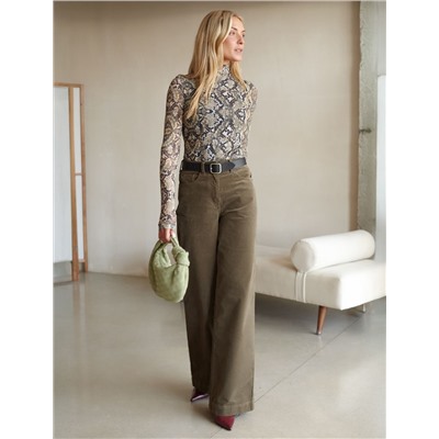 Водолазка с прозрачными рукавами