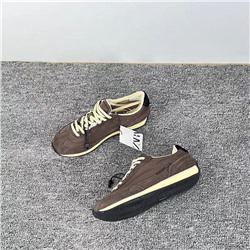 Женские замшевые кроссовки  ЗАР*А